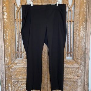 STUDIO BY TORRID STANDARD STRETCH STRAIGHT PANT 26